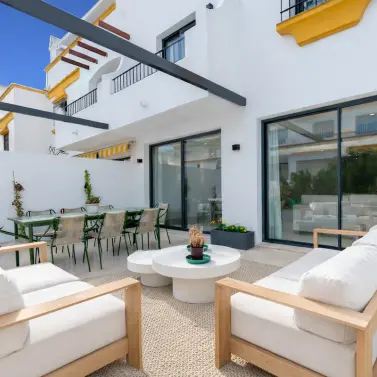 Sale of semi-detached house in The Golden Mile