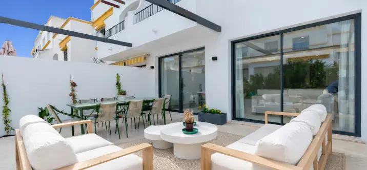 Sale of semi-detached house in The Golden Mile 4