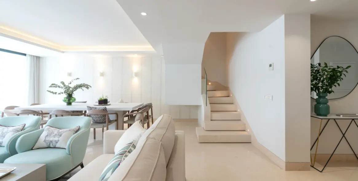 Sale of semi-detached house in The Golden Mile 12