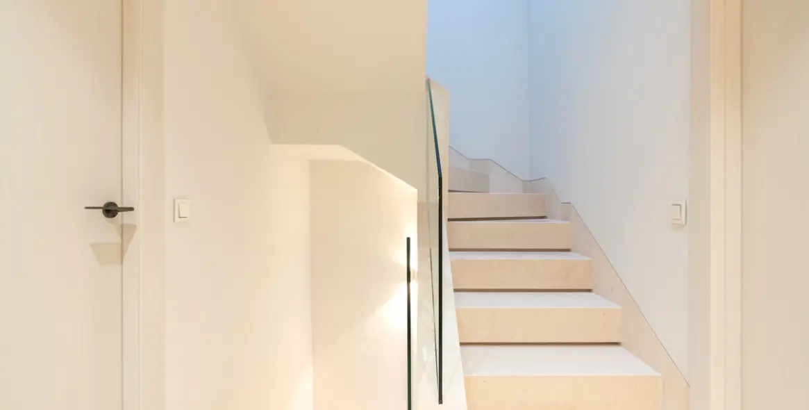 Sale of semi-detached house in The Golden Mile 23