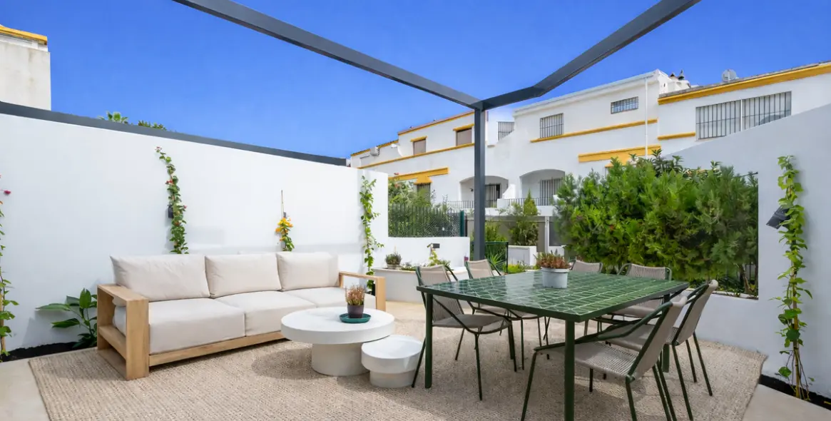 Sale of semi-detached house in The Golden Mile 47