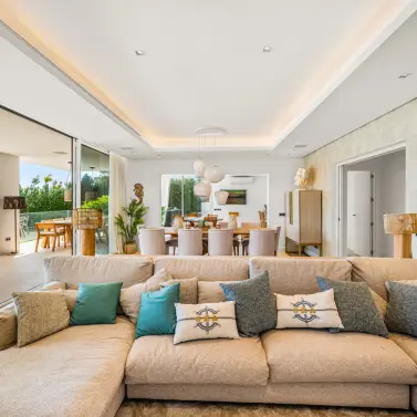 Sale of detached villa in Los Flamingos