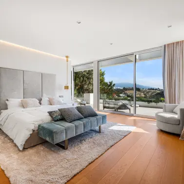 Sale of detached villa in Los Flamingos