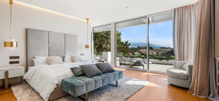 Sale of detached villa in Los Flamingos 3