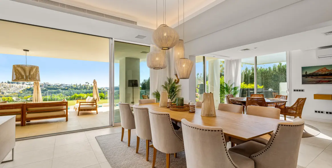 Sale of detached villa in Los Flamingos 5