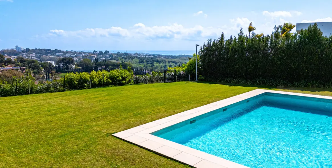 Sale of detached villa in Los Flamingos 6