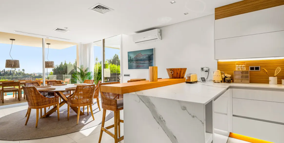 Sale of detached villa in Los Flamingos 10