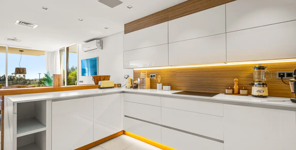 Sale of detached villa in Los Flamingos 12