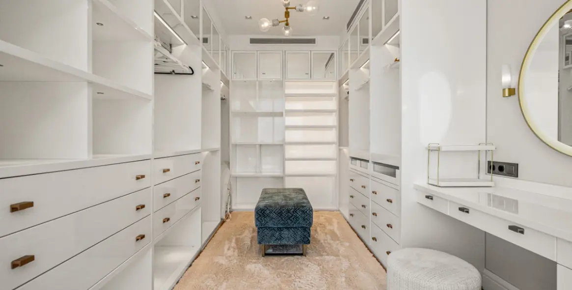 Sale of detached villa in Los Flamingos 21