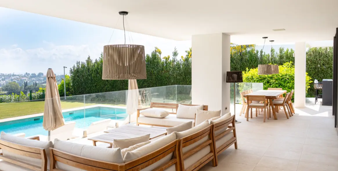 Sale of detached villa in Los Flamingos 57