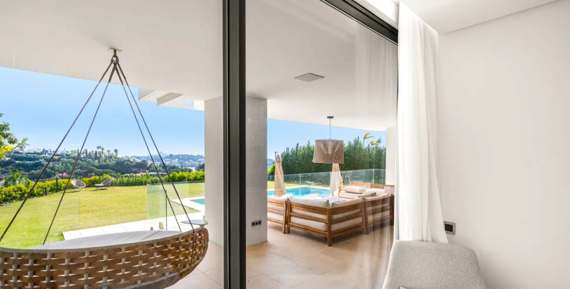 Sale of detached villa in Los Flamingos 58