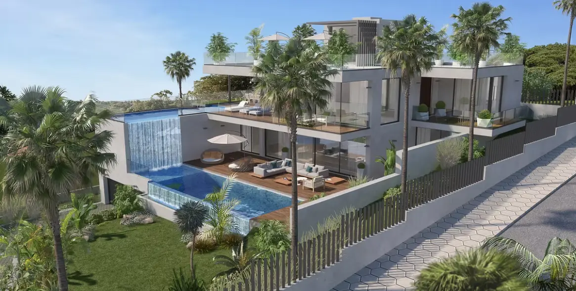 Sale of detached villa in Cabopino 1