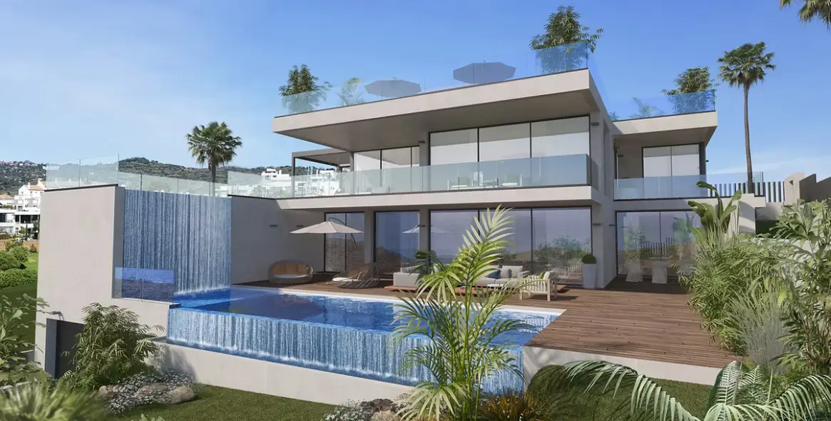 Sale of detached villa in Cabopino 2