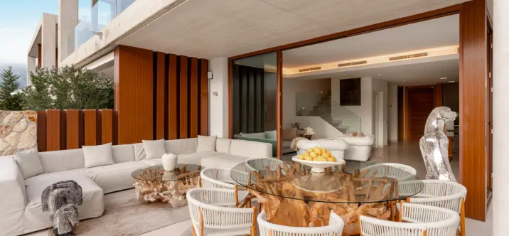 Short-term rent of semi-detached house in The Golden Mile 2