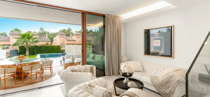 Short-term rent of semi-detached house in The Golden Mile 4