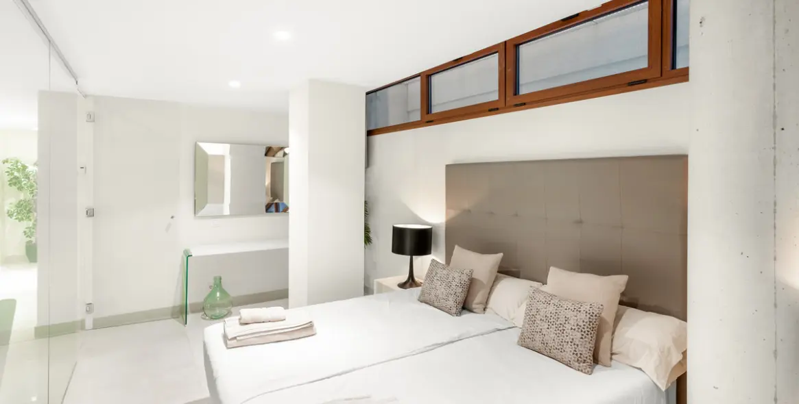 Short-term rent of semi-detached house in The Golden Mile 19