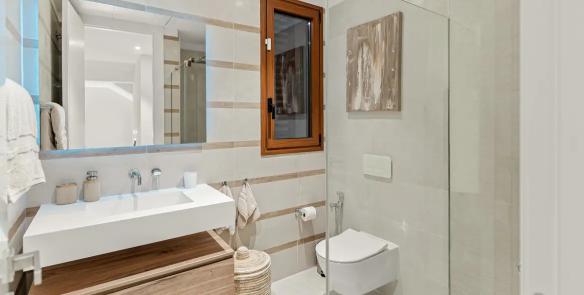 Short-term rent of semi-detached house in The Golden Mile 21