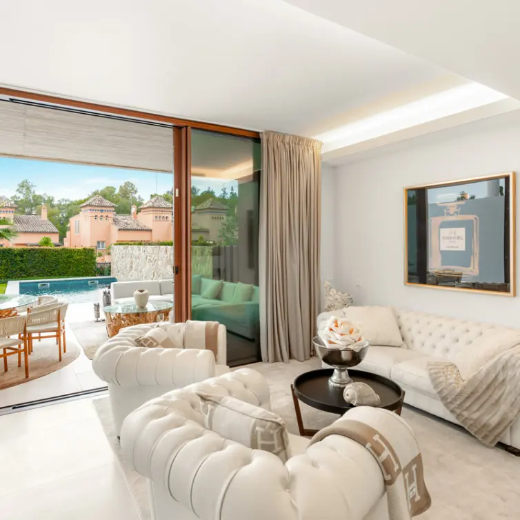 Short-term rent of semi-detached house in The Golden Mile