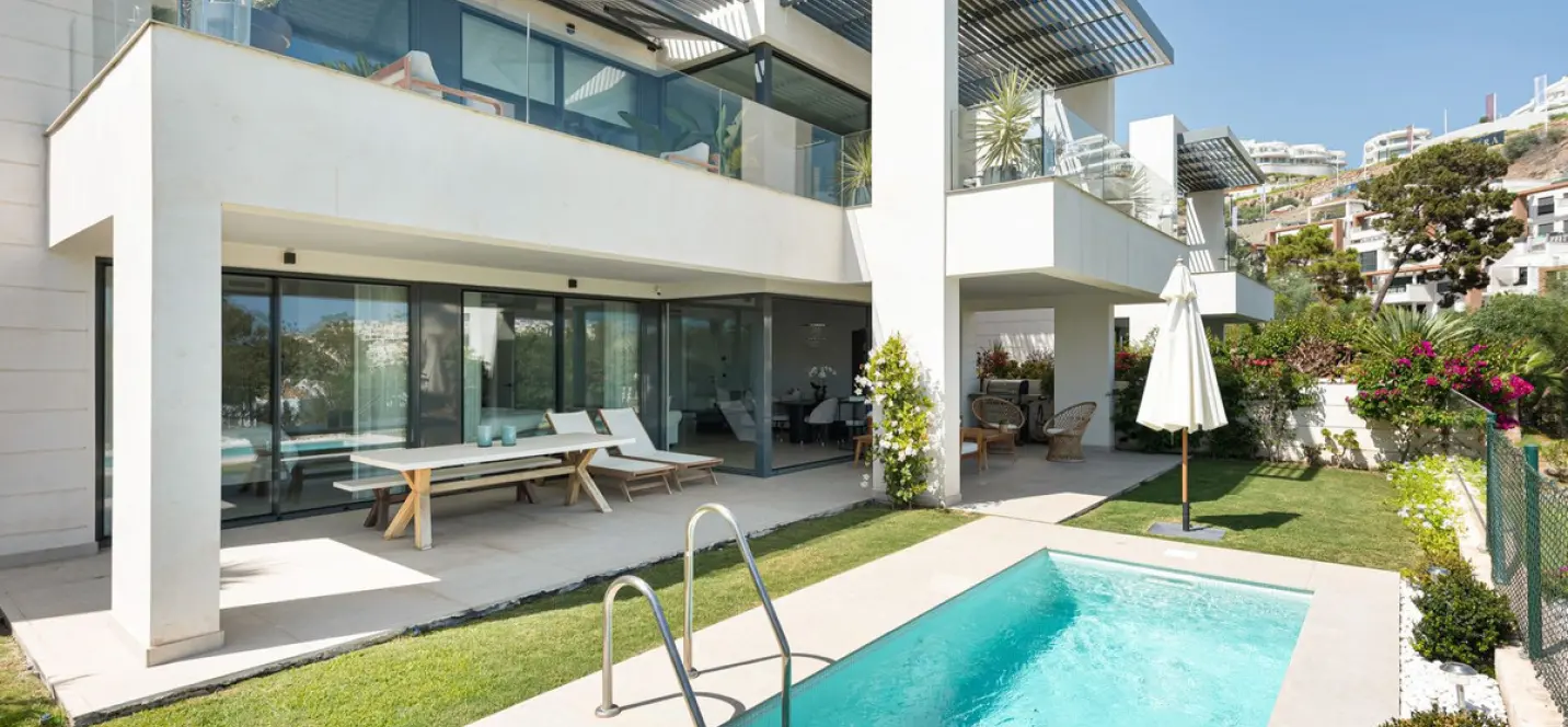 Long-term rent of ground floor apartment in La Quinta 0