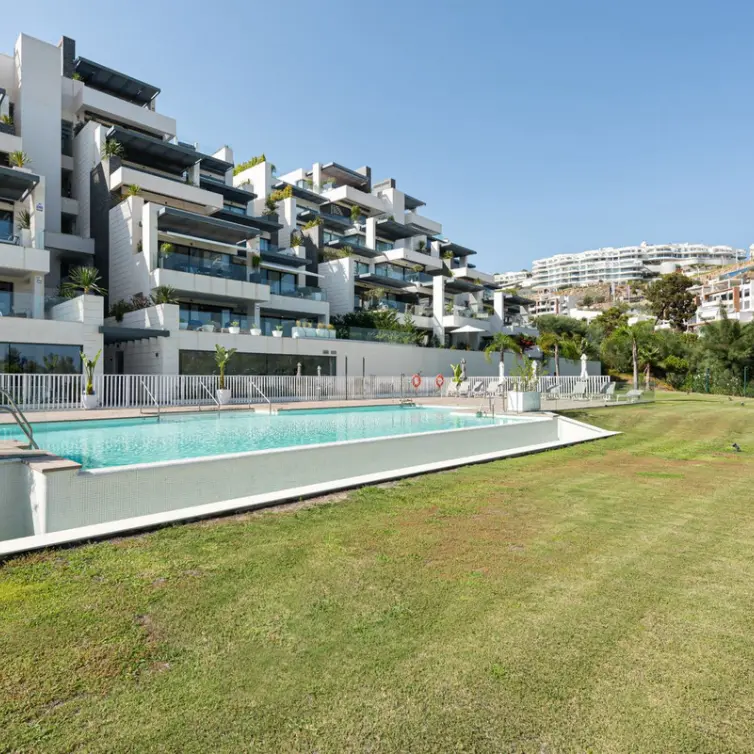 Long-term rent of ground floor apartment in La Quinta