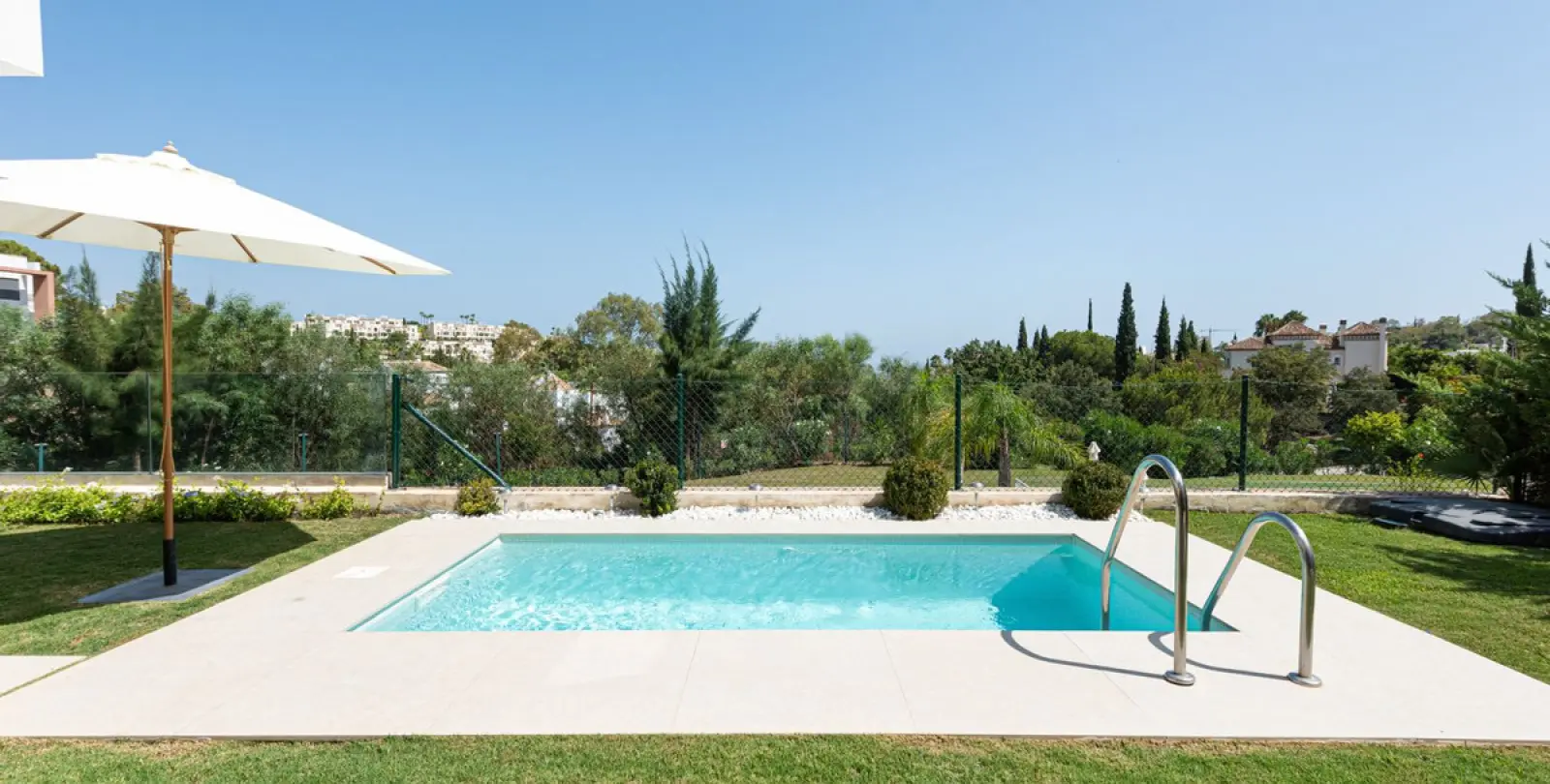 Long-term rent of ground floor apartment in La Quinta 3