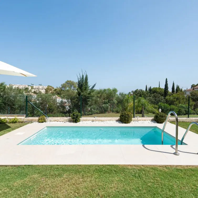 Long-term rent of ground floor apartment in La Quinta