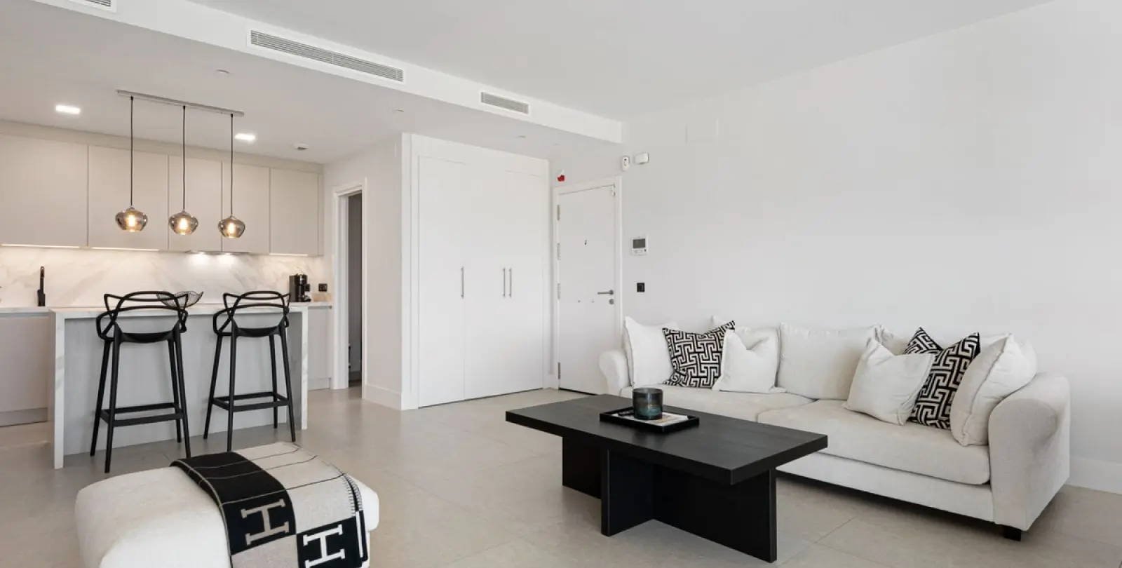 Long-term rent of ground floor apartment in La Quinta 6