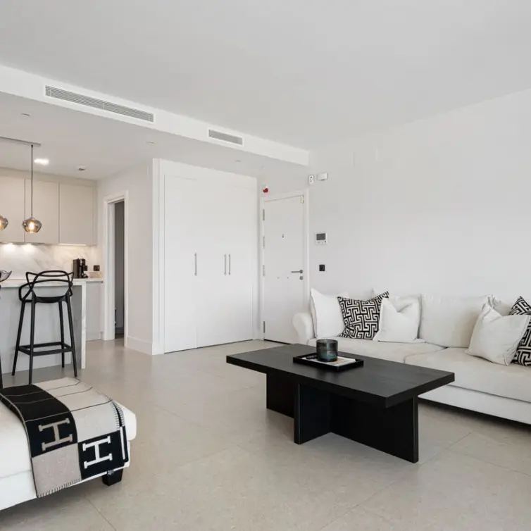 Long-term rent of ground floor apartment in La Quinta