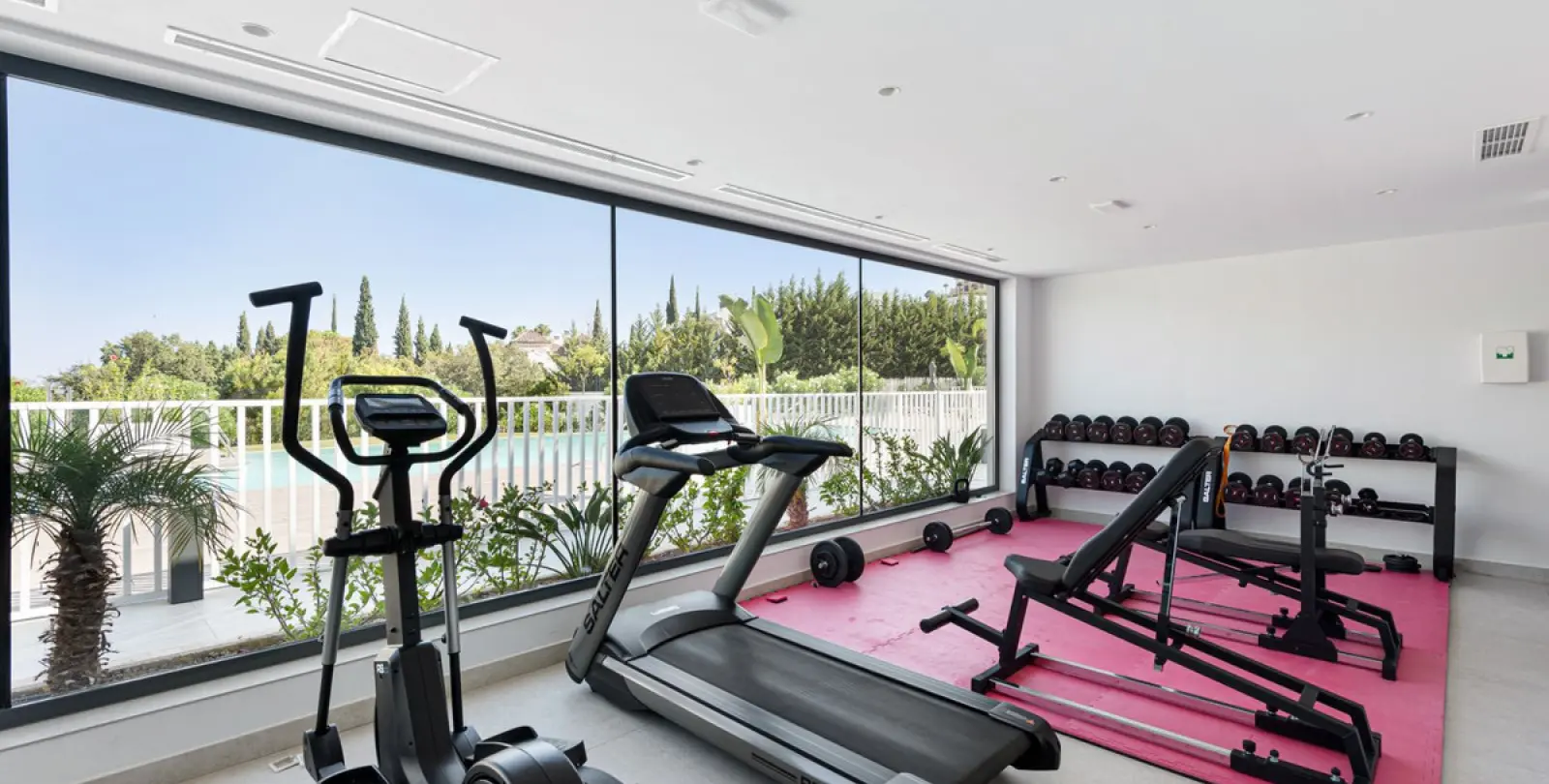 Long-term rent of ground floor apartment in La Quinta 11