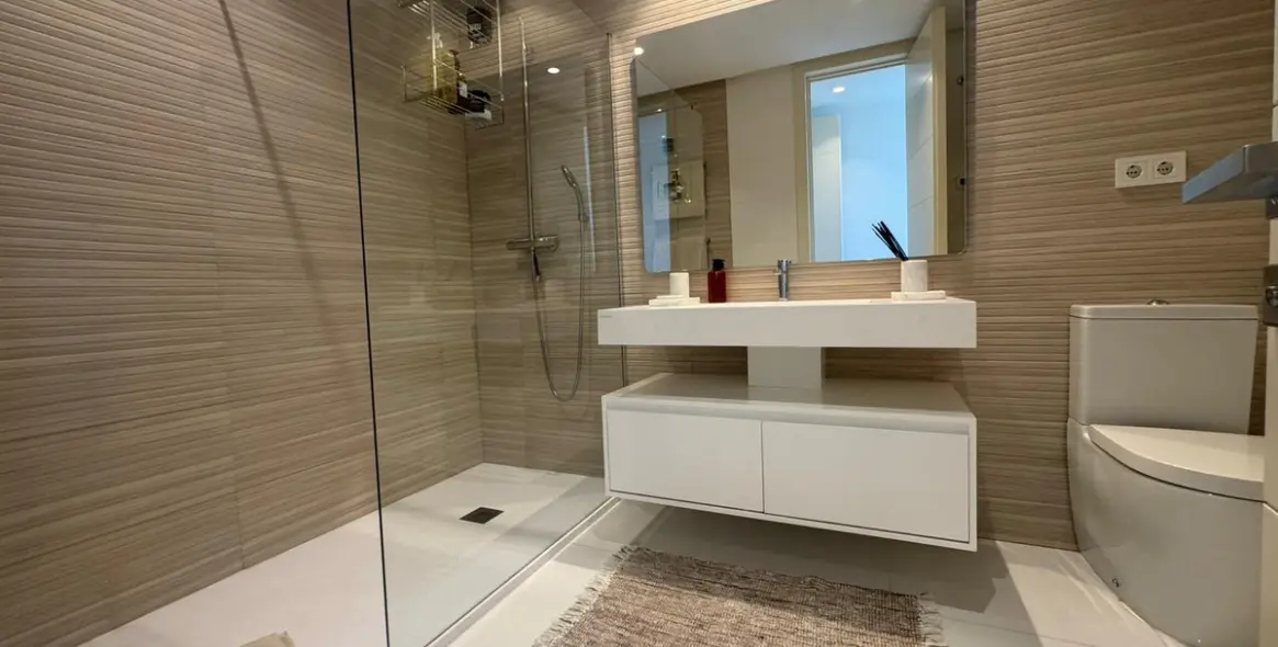 Продажа апартаментов на среднем этаже в Benahavís 13