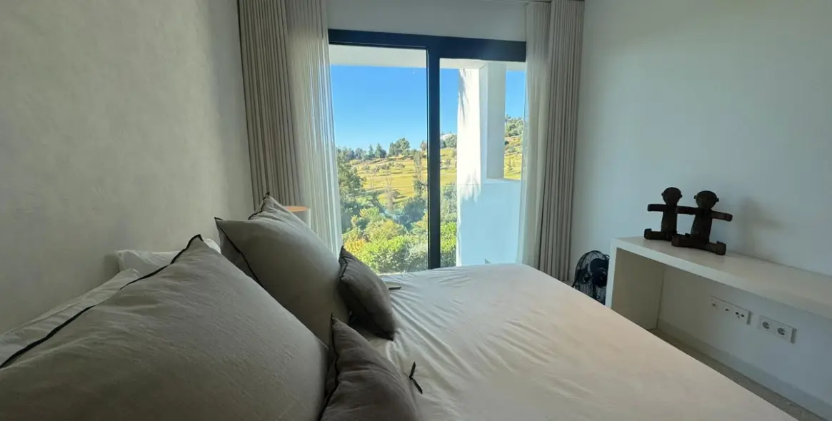 Продажа апартаментов на среднем этаже в Benahavís 16