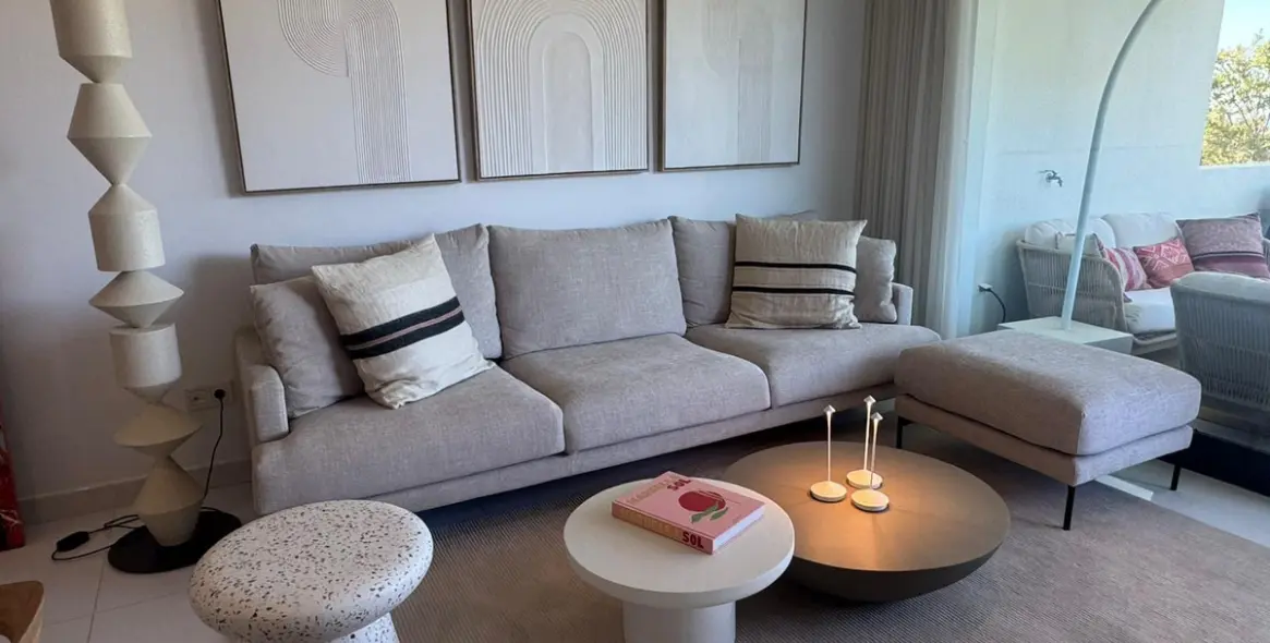 Продажа апартаментов на среднем этаже в Benahavís 25