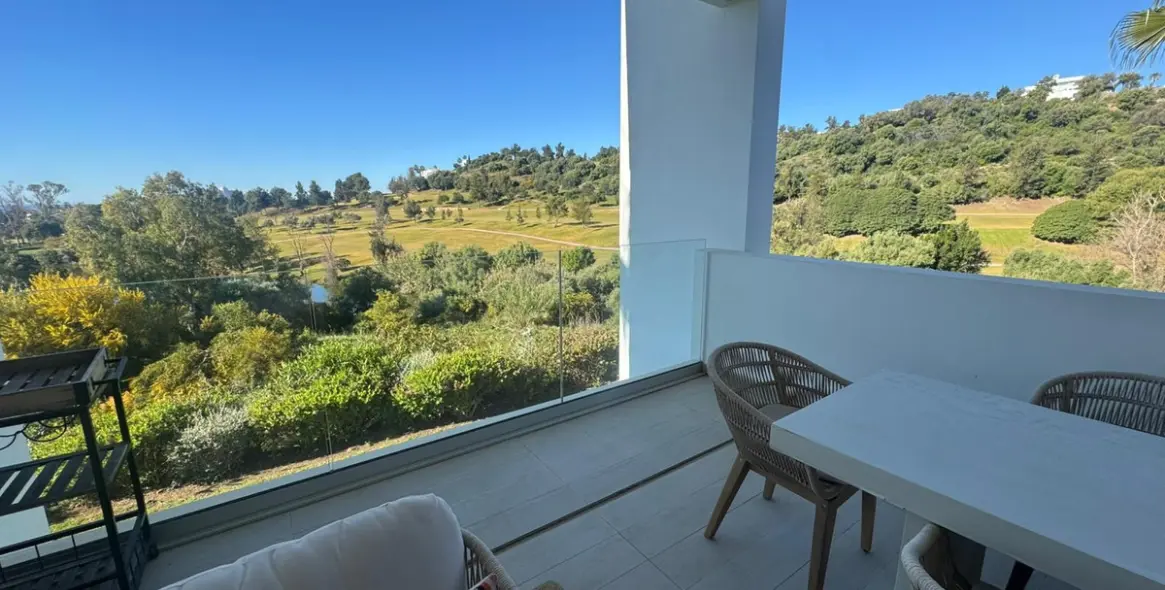 Продажа апартаментов на среднем этаже в Benahavís 32