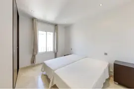 Image 7 thumb