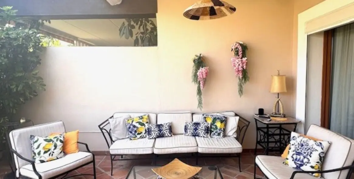 Краткосрочная аренда таунхауса в El Paraiso 21