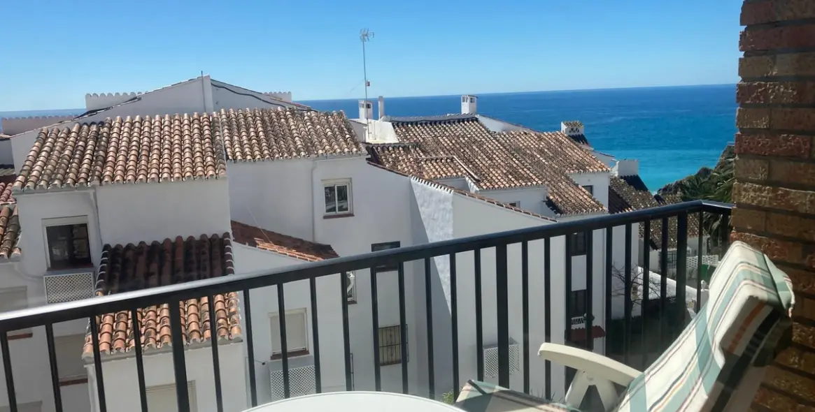 Продажа апартаментов на среднем этаже в Nerja 1
