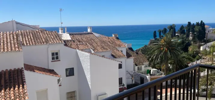 Продажа апартаментов на среднем этаже в Nerja 2