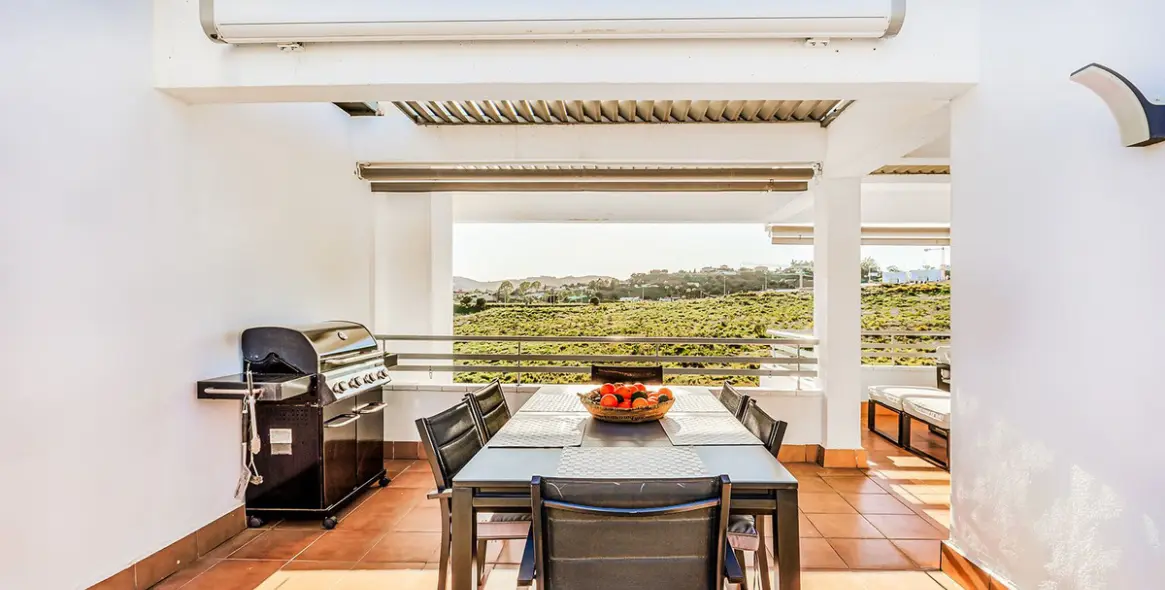 Продажа апартаментов на среднем этаже в La Cala Golf - Lagar Martell 27