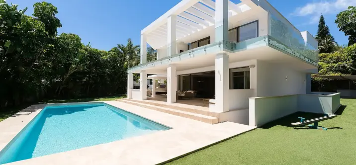 Venta de villa independiente en La Quinta 1