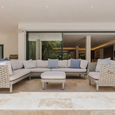 Venta de villa independiente en La Quinta