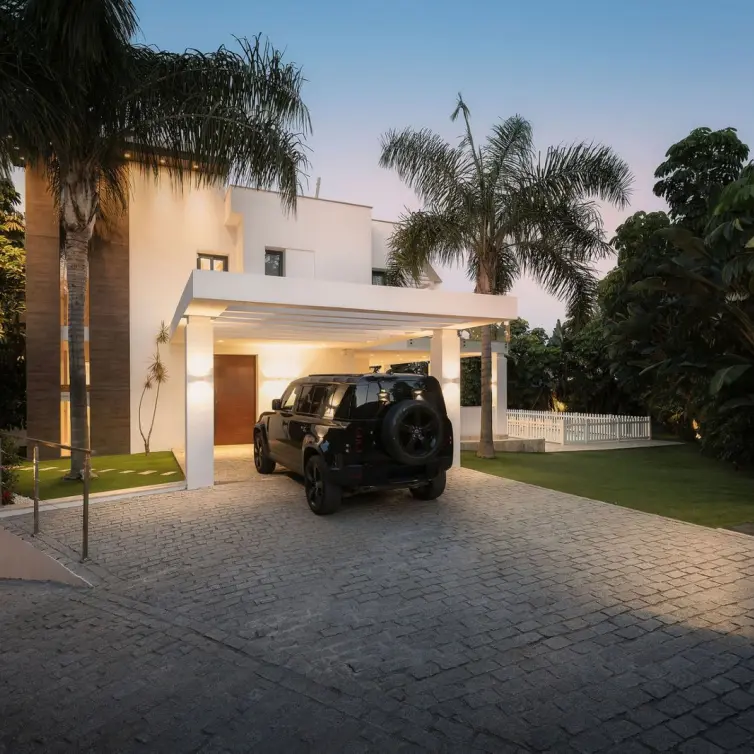Sale of detached villa in La Quinta