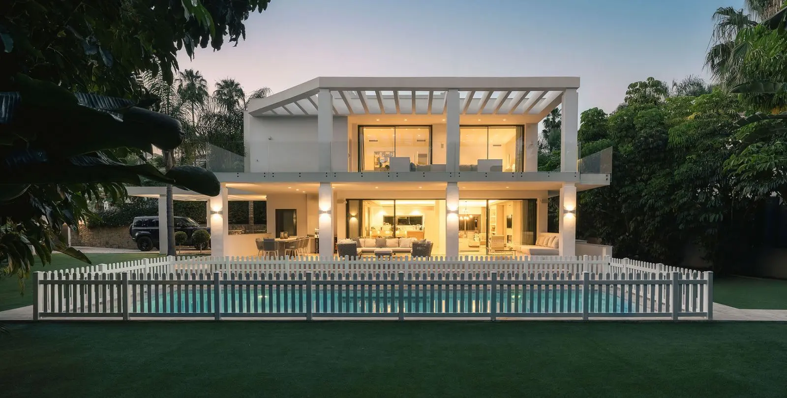 Sale of detached villa in La Quinta 59