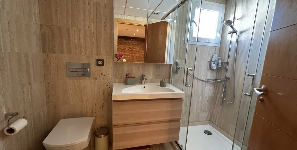 Alquiler a largo plazo de adosado en New Golden Mile 17