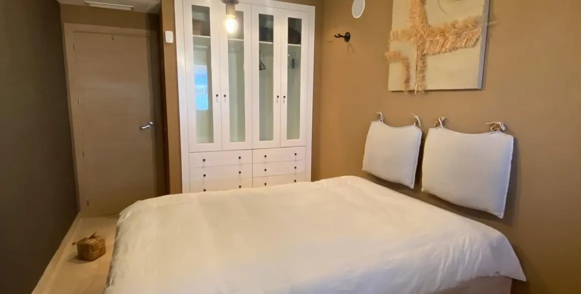 Alquiler a largo plazo de adosado en New Golden Mile 18