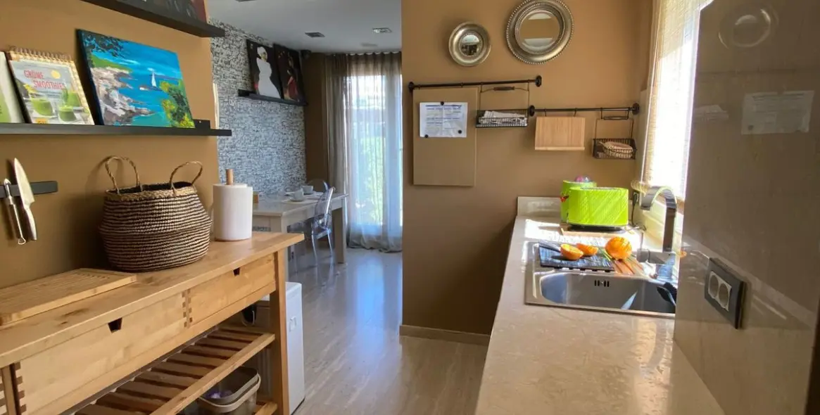 Alquiler a largo plazo de adosado en New Golden Mile 21