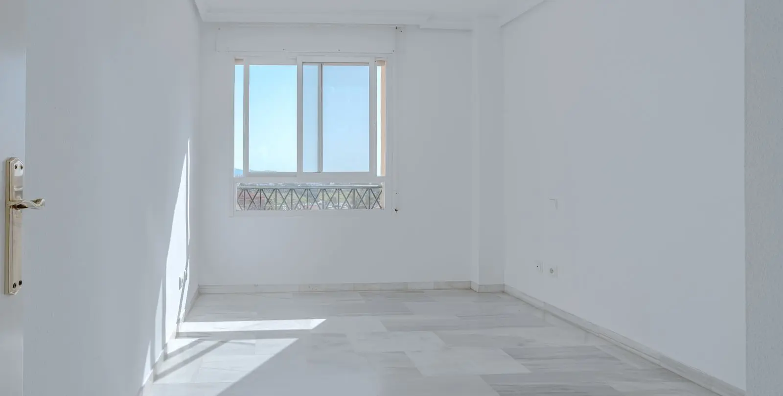 Sale of penthouse in San Pedro de Alcántara 8