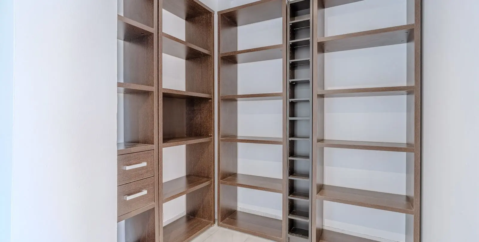 Sale of penthouse in San Pedro de Alcántara 16