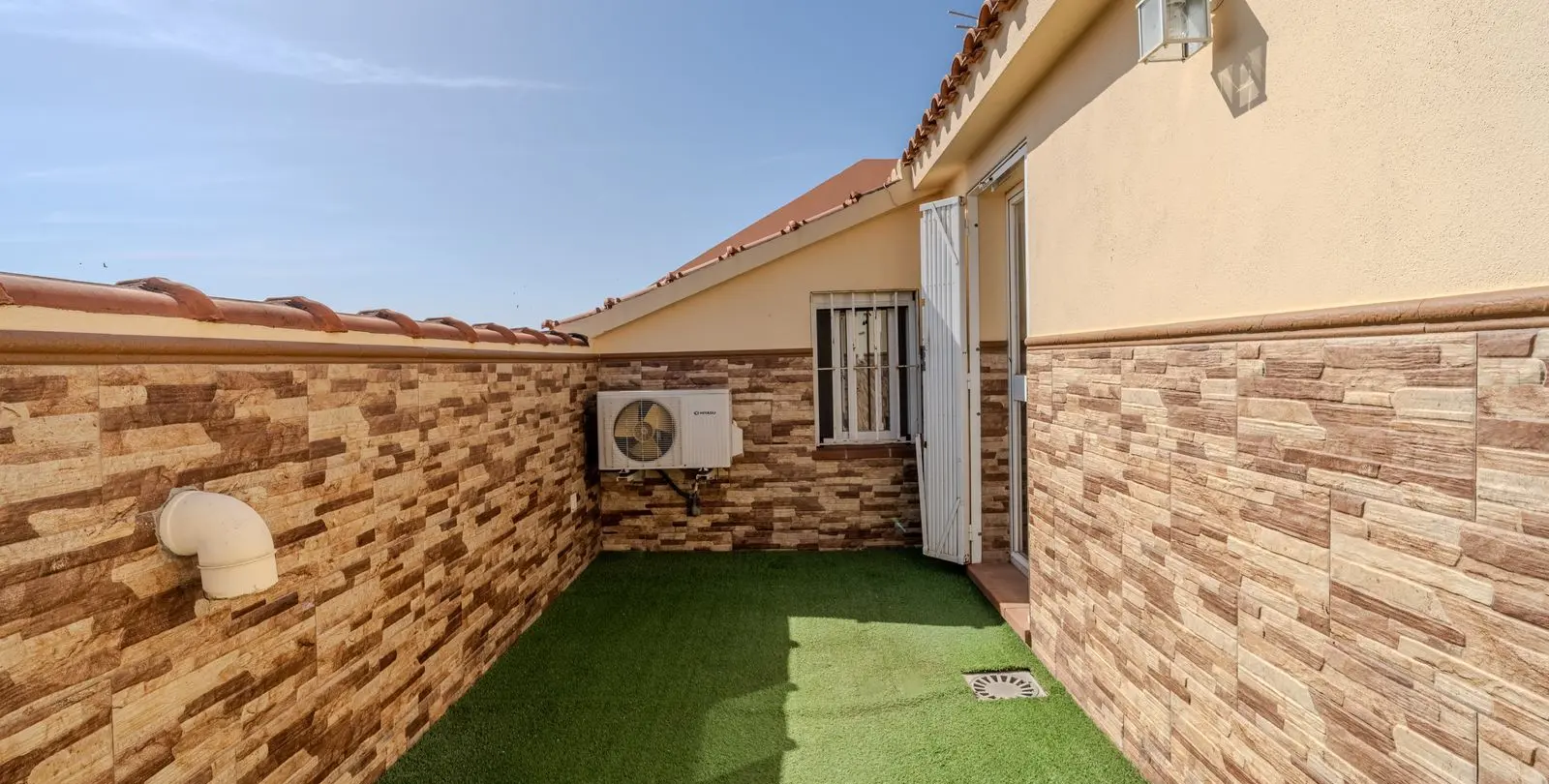 Sale of penthouse in San Pedro de Alcántara 23