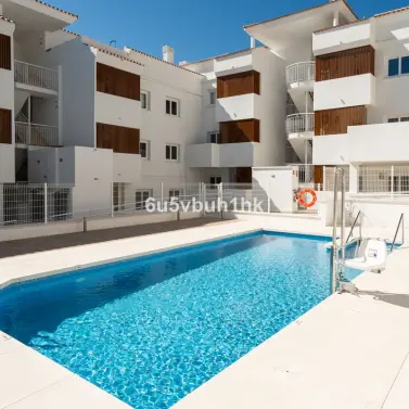 Продажа апартаментов на первом этаже в Fuengirola