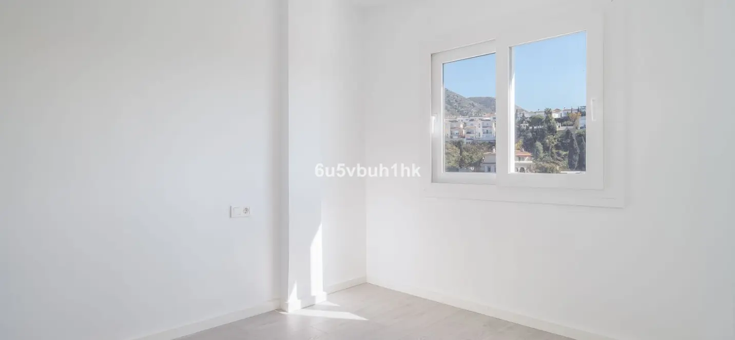 Venta de apartamento en planta baja en Fuengirola 2